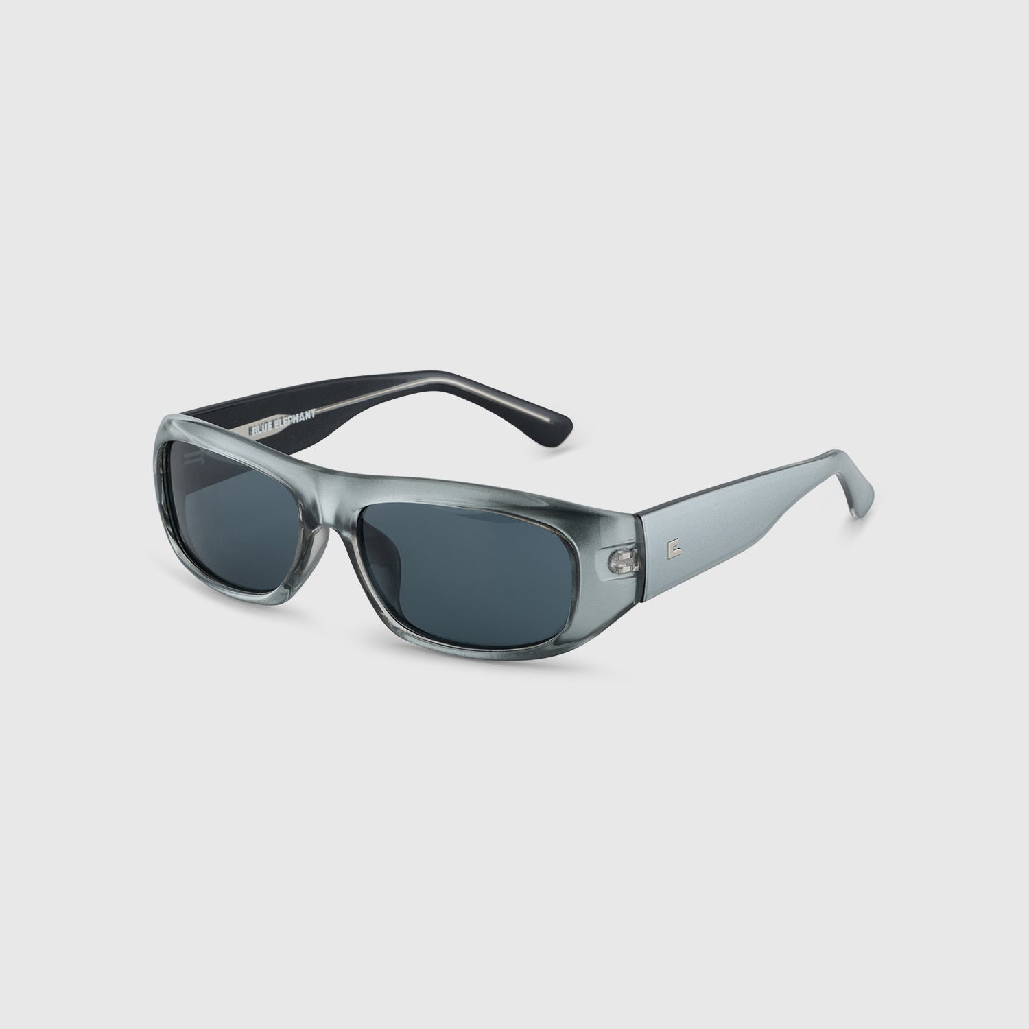 DUKE PEARL GREY